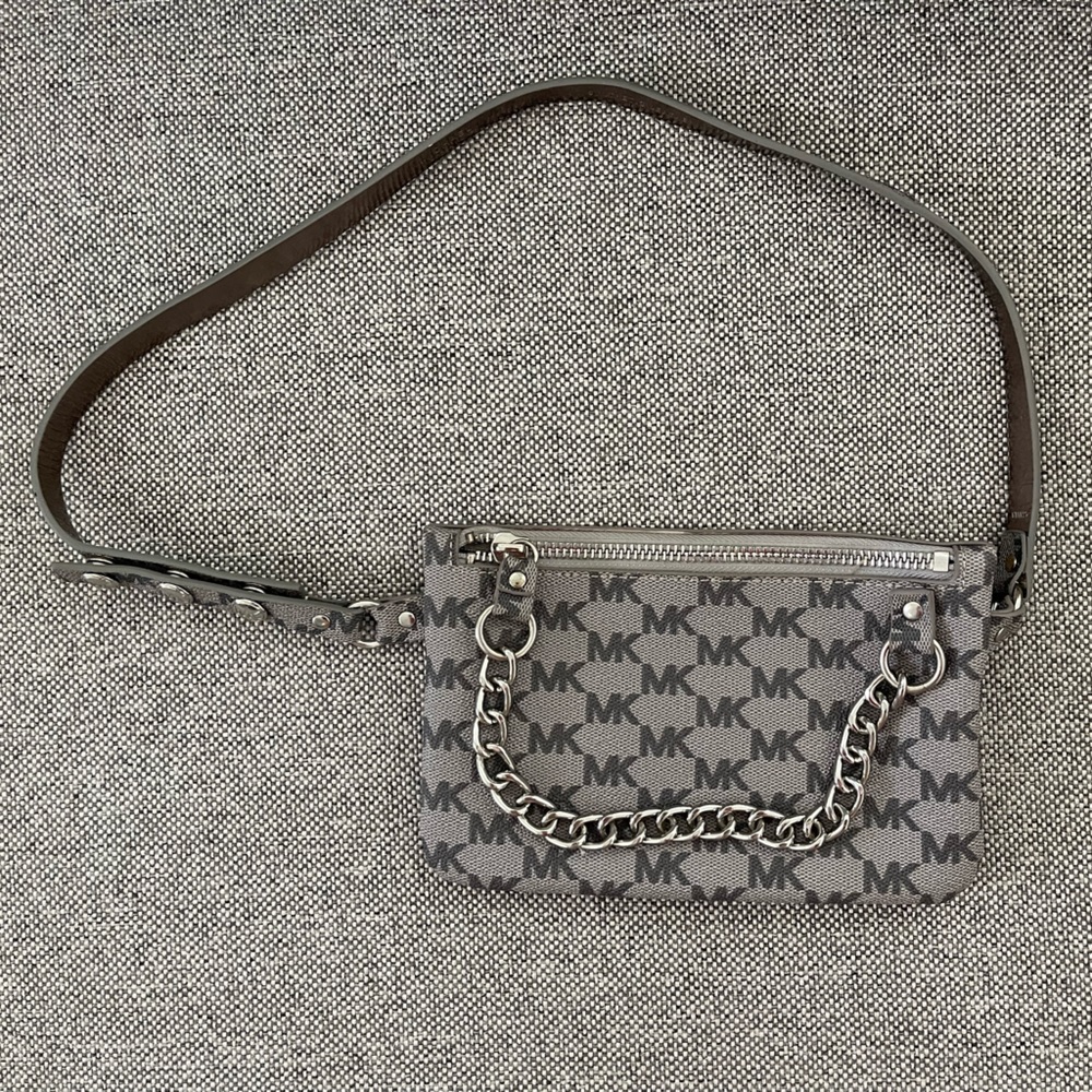 Michael Kors MK Belt Wallet